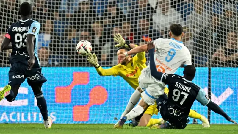 اكتشف أبرز لحظات الجولة 17 من الدوري الفرنسي لكرة القدم، مع تحليلات الأهداف والإحصائيات وأبرز مجريات المباريات.